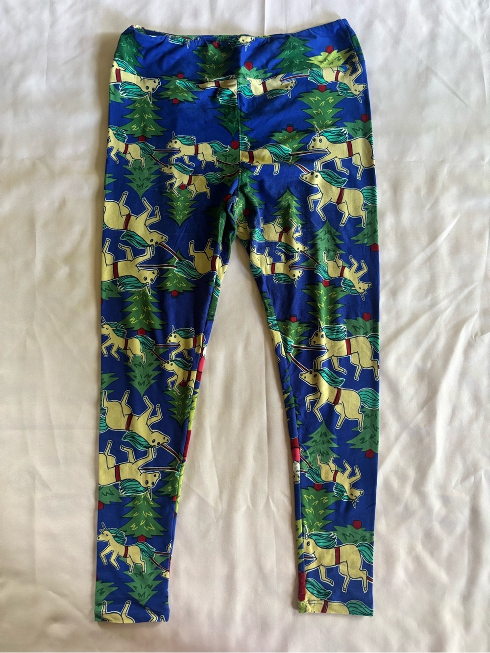 LuLaRoe Unicorn & Pine Tree Holiday Print Leggings TC